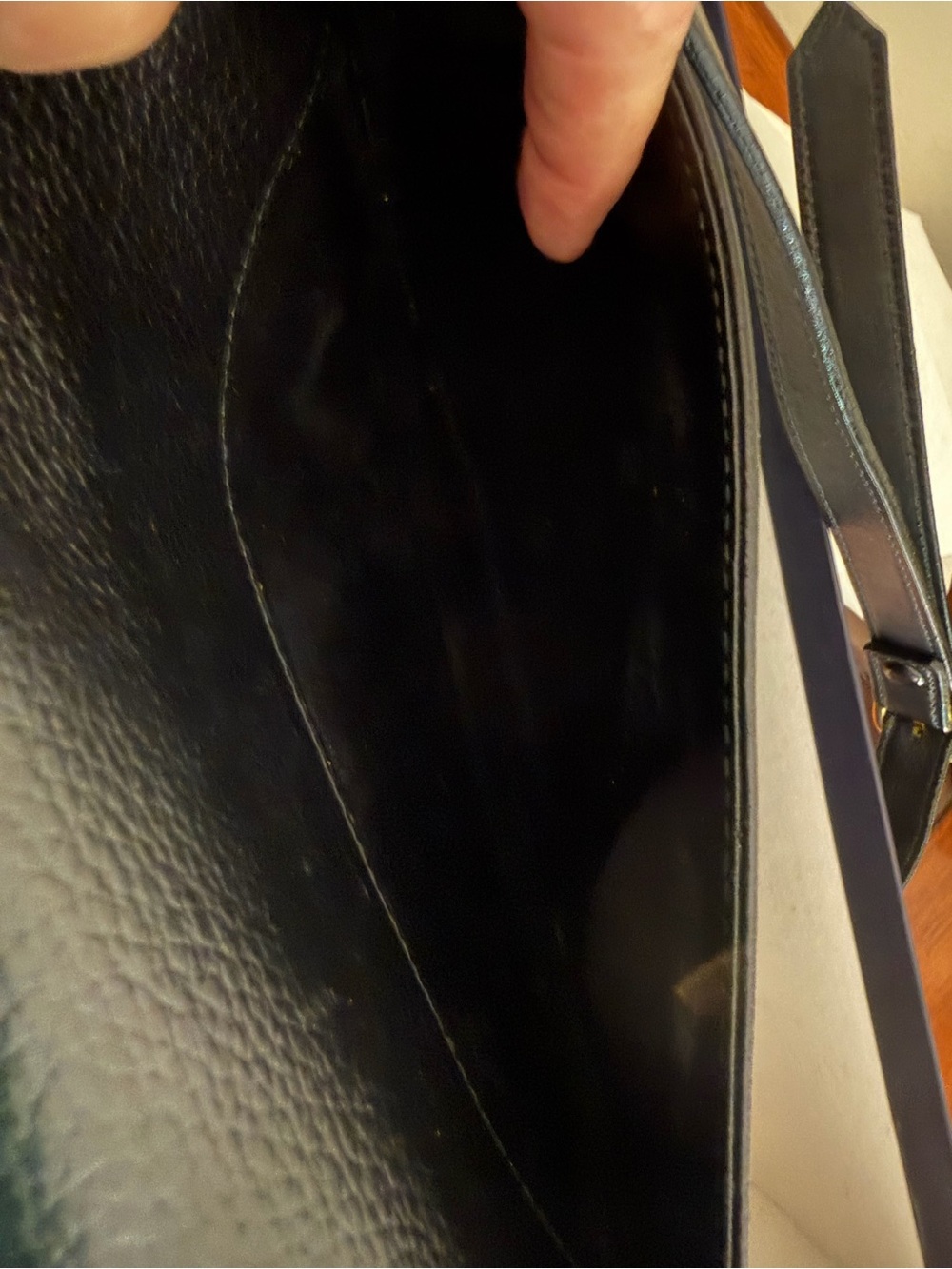 Vintage Burberry London Black Leather Crossbody Bag Nova Check w/ Box Dust Bag - Picture 15 of 15